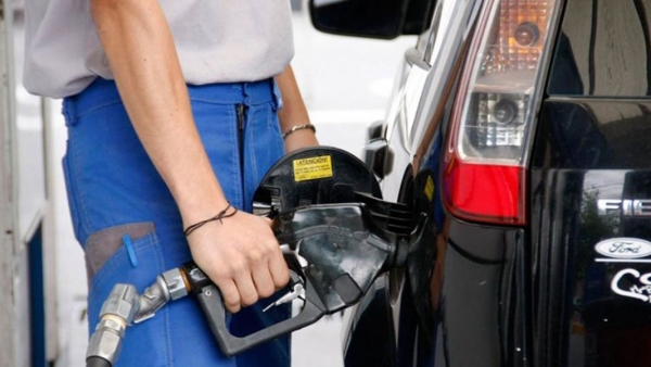 Respiro al bolsillo: Hasta marzo no se registrarían aumentos en combustibles