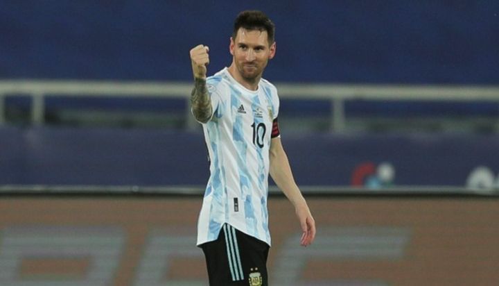 Triple récord de Messi: dos históricos en la Selección Argentina y superó a Ronaldo