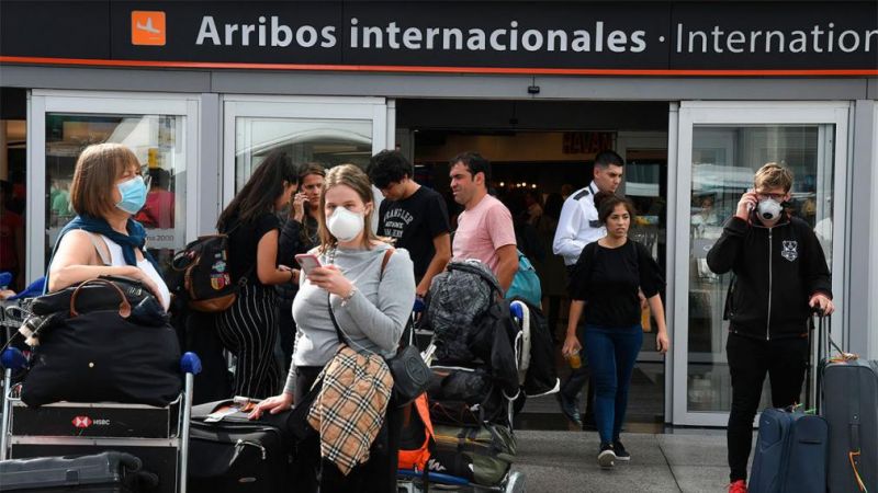 Entró en vigencia la prórroga del DNU: fuerte límite al ingreso de personas del exterior