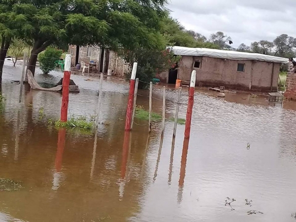 Las lluvias no dan tregua y complican mucho más la situación en el interior