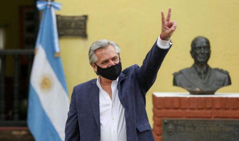 Alberto Fernández: “Hoy los y las peronistas celebramos el día que el pueblo decidió ser artífice de su propio destino, y cambió la historia”