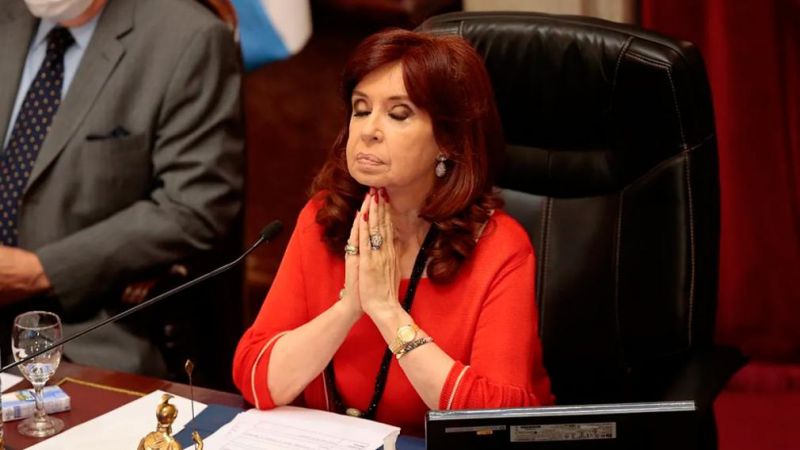 CFK le pidió ayuda al embajador de EEUU para pagar la deuda con el FMI