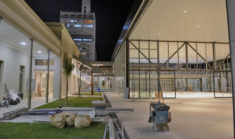 “La obra del Colegio Absalón Rojas es modelo de cómo reciclar escuelas históricas en el país”