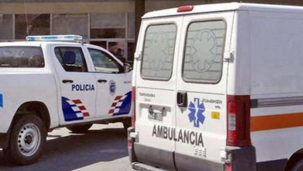 Conducían una ambulancia ebrios y chocaron