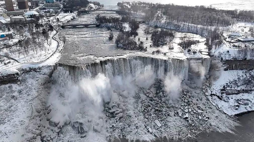Las impactantes imágenes de las Cataratas del Niágara congeladas