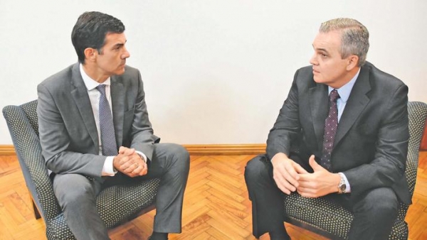 El precandidato visitó al Lic. Gustavo Ick con quien abordó la actualidad nacional