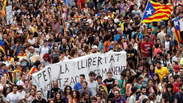 Cataluña: el Gobierno español pactó con el socialismo elecciones en enero