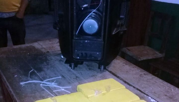 En vez de música llevaba 7 kg de cocaína