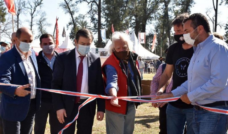 El gobernador Zamora inauguró oficialmente la 14° ExpoBra 2021
