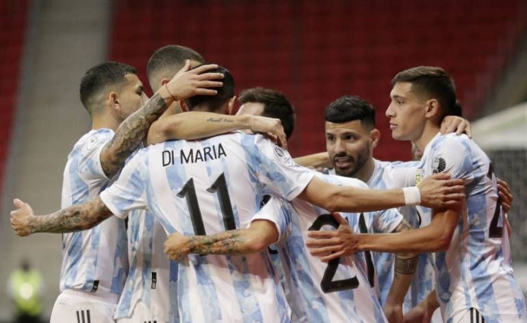 Con gol del ‘Papu‘ Gómez, Argentina venció a Paraguay y ya está en octavos