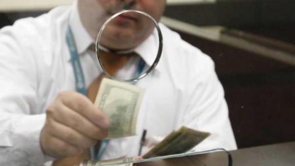 El dólar aumentó siete centavos a $18,05 y cerró con un nuevo máximo histórico