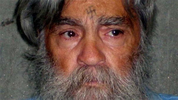 Murió Charles Manson, el líder de una banda de asesinos que horrorizó a EEUU