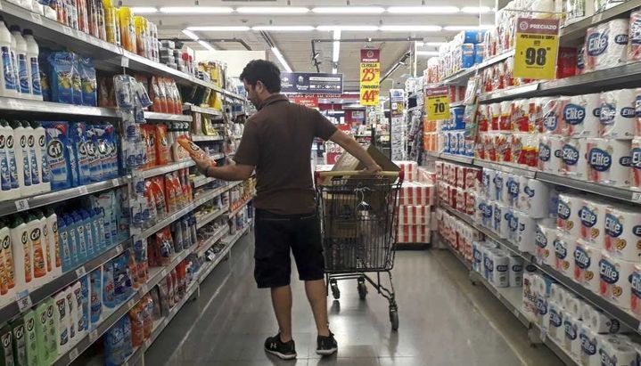 Una familia necesitó en junio $66.500 pesos para no ser pobre