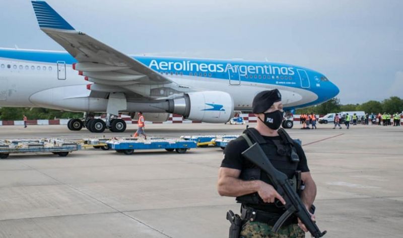 Conocé la historia de Leonardo, policía aeroportuario y fisicoculturista en su tiempo libre