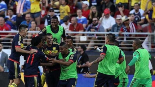 Colombia sorprendió al anfitrión en el arranque.