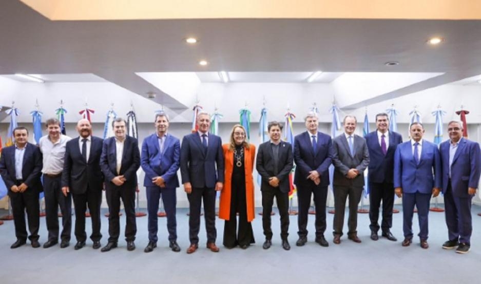 Los gobernadores peronistas reclamaron una "lista de unidad con integración de carácter federal"