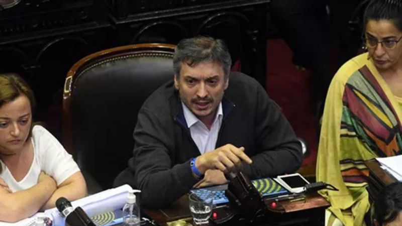 Máximo Kirchner renunció a la presidencia del bloque de Diputados del FdT, disconforme con el acuerdo con el FMI