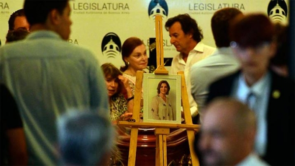 Velan los restos de Débora Pérez Volpin en la Legislatura porteña