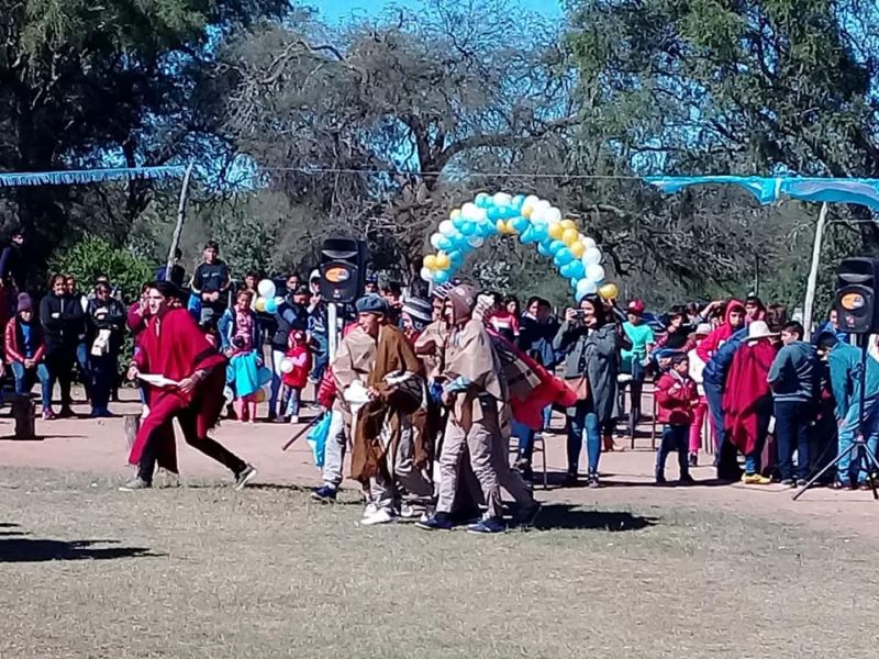Emotivo 25 de mayo de la Escuela 1.193 de La Fortuna