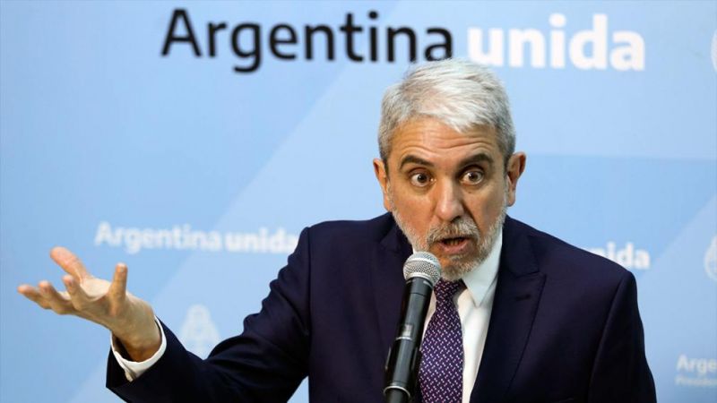 Aníbal Fernández le contestó a la Cámpora y dijo que Alberto habló con CFK tras las pedradas