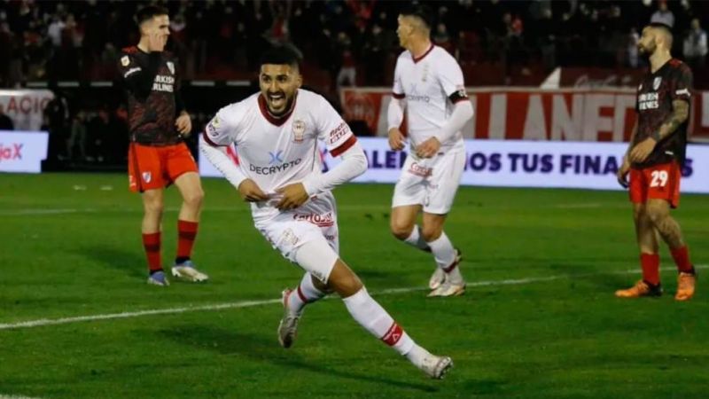 River cayó en su visita a Huracán y sufrió otro duro golpe antes de la revancha copera