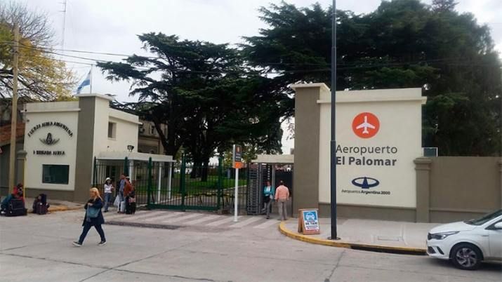El Gobierno provincial informó sobre la detención de un copiloto de un vuelo sanitario en El Palomar