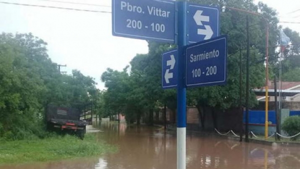 En Tintina cayeron 125 mm y varias familias debieron ser evacuadas
