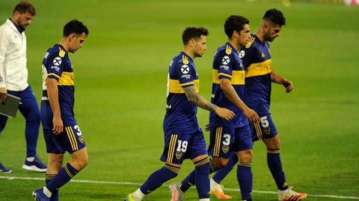 Lanús sorprendió a Boca y le dio otro golpe en la Bombonera
