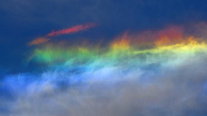 Unas nubes de colores cautivaron a los santiagueños: ¿por qué sucede este fenómeno?