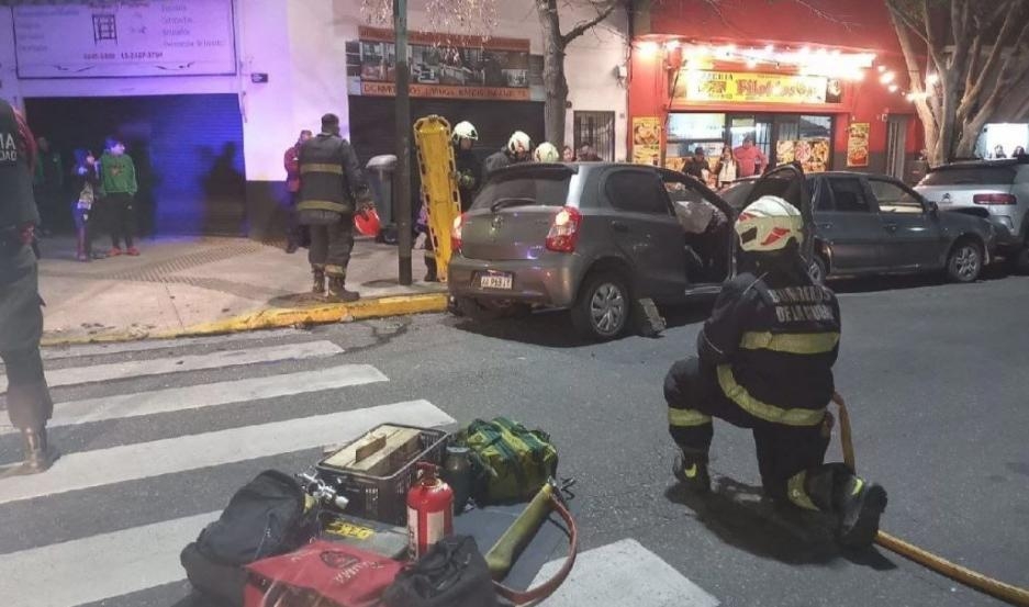El trapero Kaleb Di Masi chocó a una moto y cuando escapaba, se estrelló contra un auto: quedó detenido