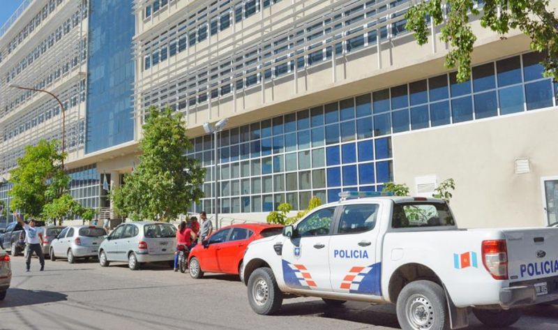 Juzgan a un hombre que habría abusado durante 10 años de su hija