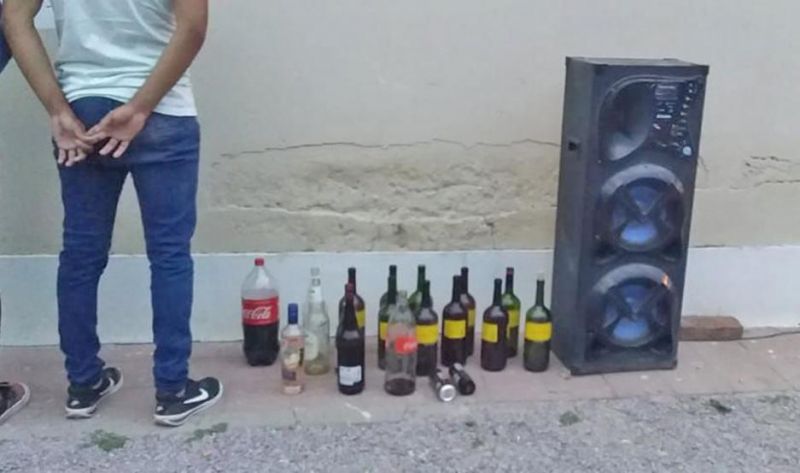 Policía anfitrión de una juntada, un docente y un automovilista armado, detenidos por el 205