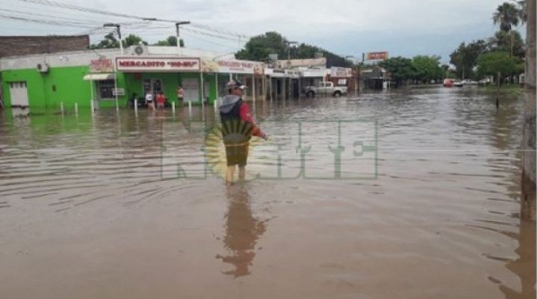 Sáenz Peña azotada por las copiosas lluvias, con varios barrios anegados