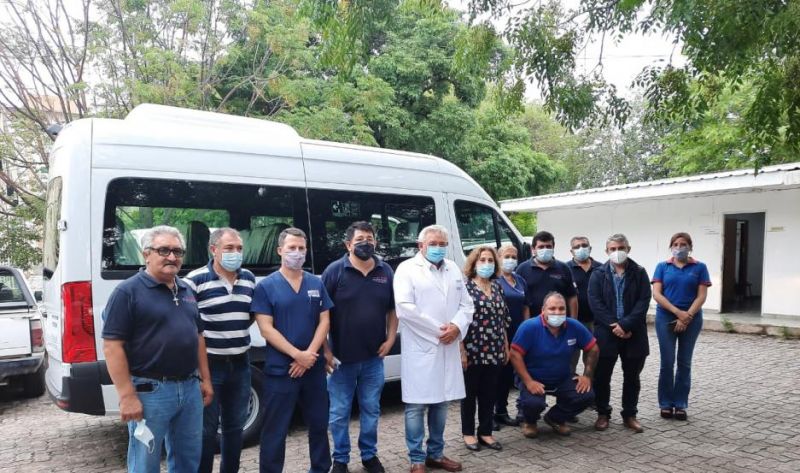 Se entregaron minibús a las Unidades Sanitarias Móviles