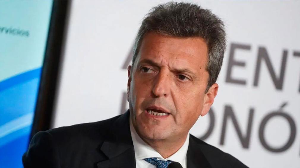 Massa a las petroleras: o normalizan hasta el martes o el miércoles “no sale un barco más de exportación”