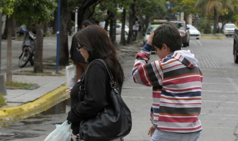 Santiago continúa con el "invierno-primaveral": para hoy se espera una máxima de 23º