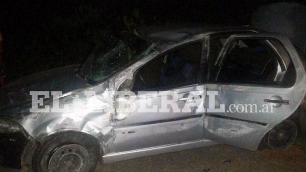 Ruta 6: violento vuelco de un auto por evitar chocar un equino
