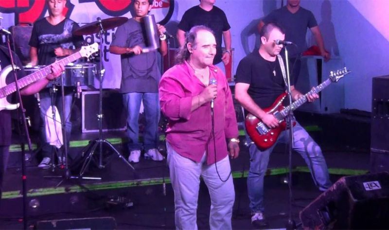 Dolor en la movida tropical: murió el cantante de Los Del Fuego