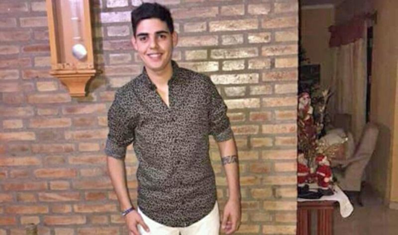 Encontró a su hermano dentro de una 4 x 4 con un disparo en la boca e investigan la tragedia