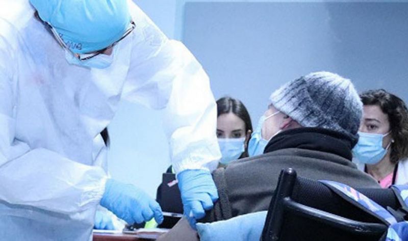 Experto recomienda a pacientes neurológicos mantener su calendario de vacunación al día