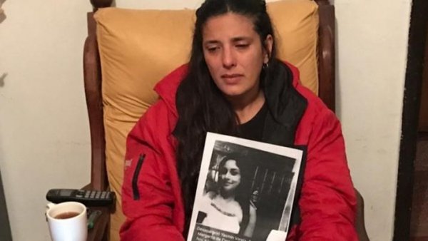 El drama de la mamá de Yasmín, la adolescente que buscan en Santiago