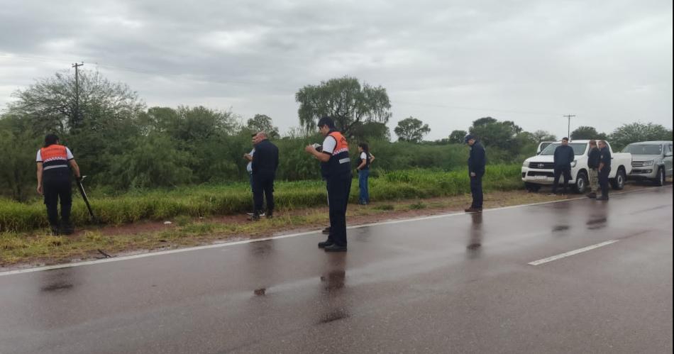 Hallan el cadáver de un hombre con cuatro tiros, tres de ellos en la cabeza; no logran identificarlo.