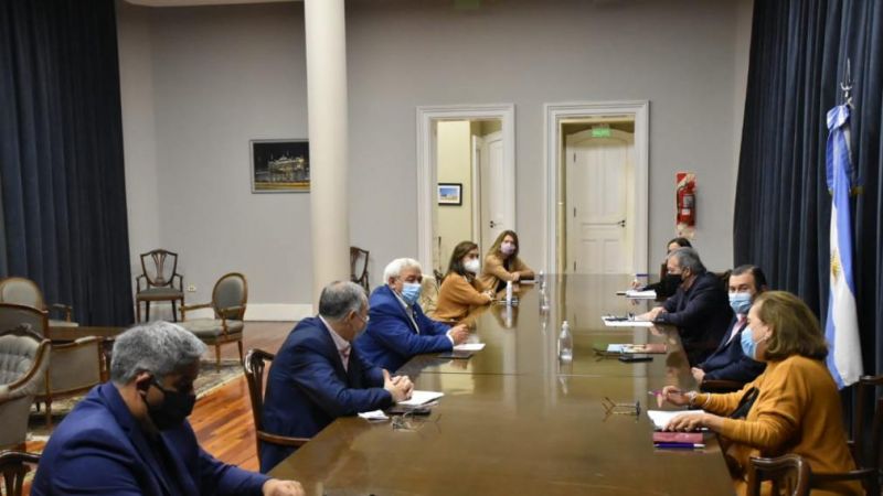 Recuerdan que desde este lunes 7 regresa el horario de circulación de 6 a 22