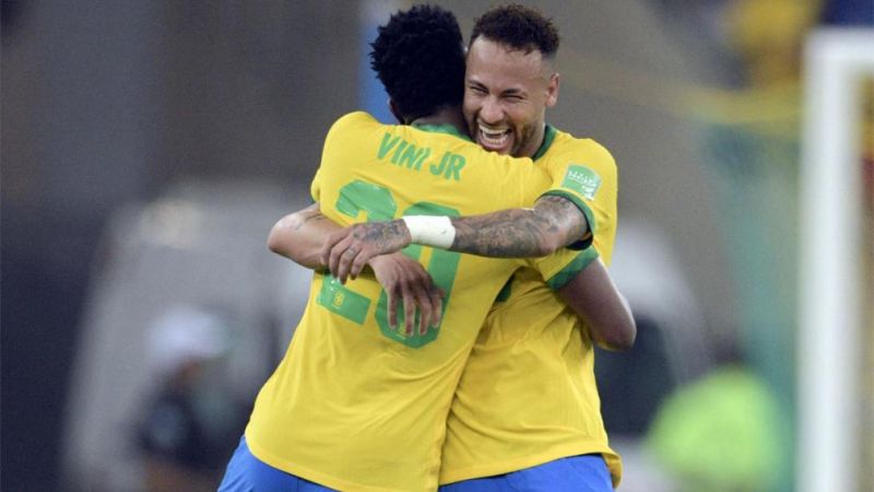 Brasil se floreó con una goleada y dejó a Chile dependiendo de un milagro