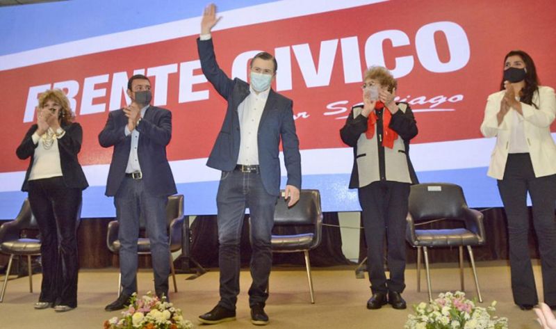 Zamora presentó a los precandidatos del FCS y anunció que los comicios locales serán el 14 de noviembre