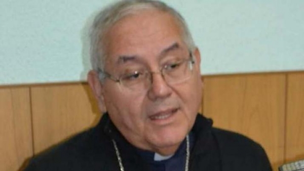 Mons. Chávez, mejor con antibióticos y reposo
