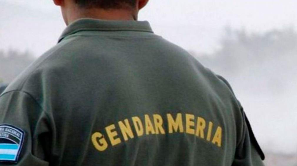 Continúan las redadas y se examinan los teléfonos de los gendarmes