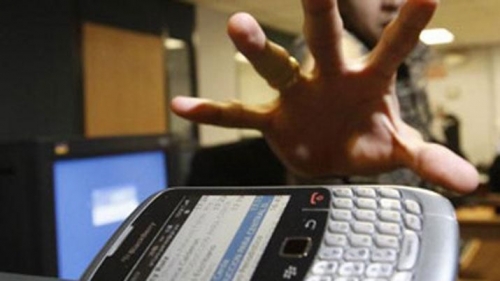 En un descuido se llevaron un celular valuado en 27 mil pesos