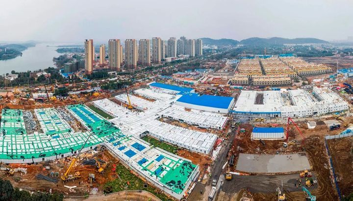 China terminó en diez días la construcción de un hospital para tratar el coronavirus