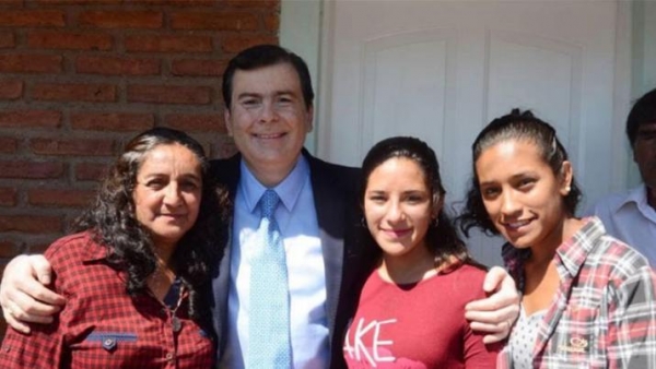 El gobernador saludó a las mujeres en su día